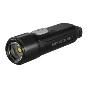 Nitecore TIKI LE negra con cabezal de aluminio, pulsador gris y logotipo NITECORE, vista en diagonal