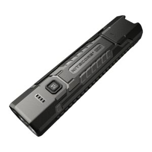 Linterna Nitecore EDC07 en color negro (Classic Black), vista en perspectiva con el botón M y los indicadores de batería