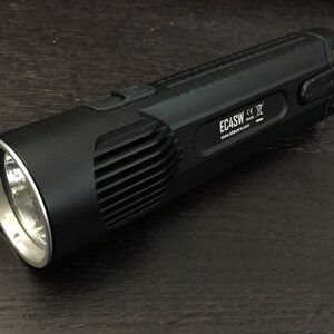 Nitecore EC4SW · Linterna de 2.000 lúmenes con LED CREE MT-G2