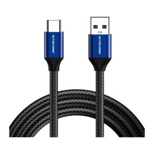 Cable Nitecore UAC20 USB-C a USB-A de nilón trenzado negro con conectores de aluminio azul y logotipo NITECORE