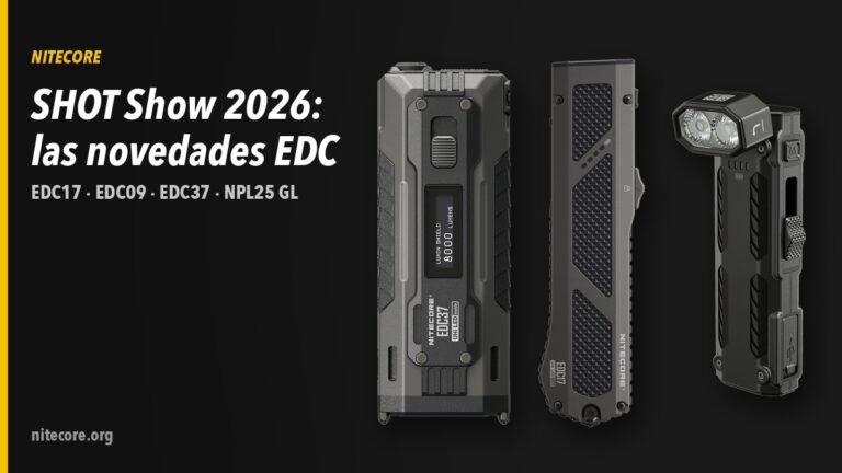 Linternas Nitecore EDC37, EDC17 y EDC09 sobre fondo oscuro