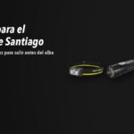 Linterna para el Camino de Santiago: ligera, con USB-C y con autonomía para salir antes del amanecer 3 Linternas Nitecore NU25 MCT, TIKI LE, HA25 UHE sobre fondo oscuro