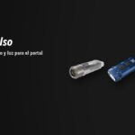 Linternas Nitecore TIKI, TIP, SENSAA sobre fondo oscuro