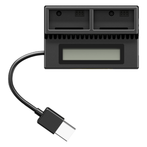 Nitecore UGP3 visto desde arriba, con las dos ranuras vacías, la pantalla y el cable USB integrado extendido